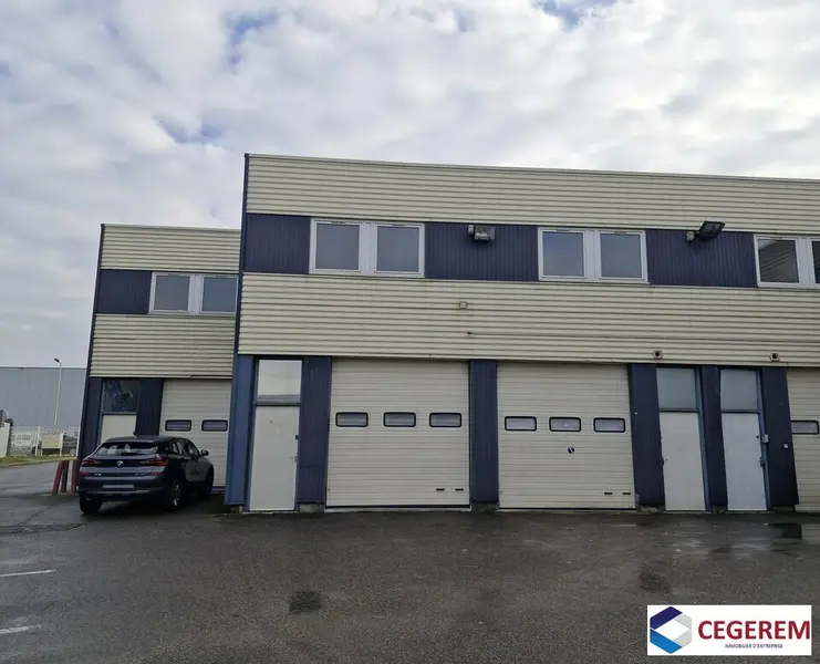 Entrepôt / Activité à louer - Corbeil-Essonnes (91100) - 282 m² - 3 055 €/mois