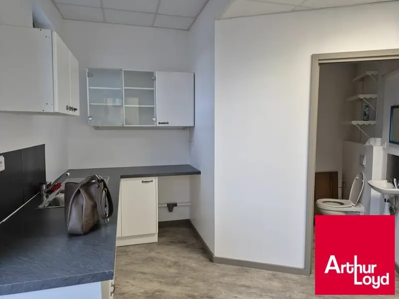Bureau à louer - Biarritz (64200) - 96 m² - 1 900 €/mois