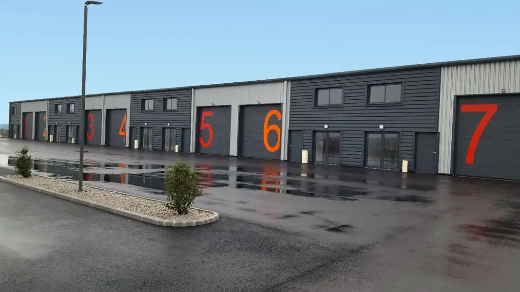 Entrepôt / Activité à louer - Heudebouville (27400) - 250 m² - 1 750 €/mois