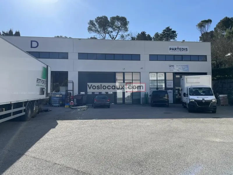 Entrepôt / Activité à louer - Mouans-Sartoux (06370) - 230 m² - 2 491 €/mois
