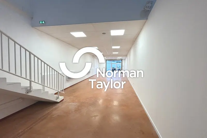 Entrepôt / Activité à louer - Saint-Jean-De-Védas (34430) - 150 m² - 1 480 €/...