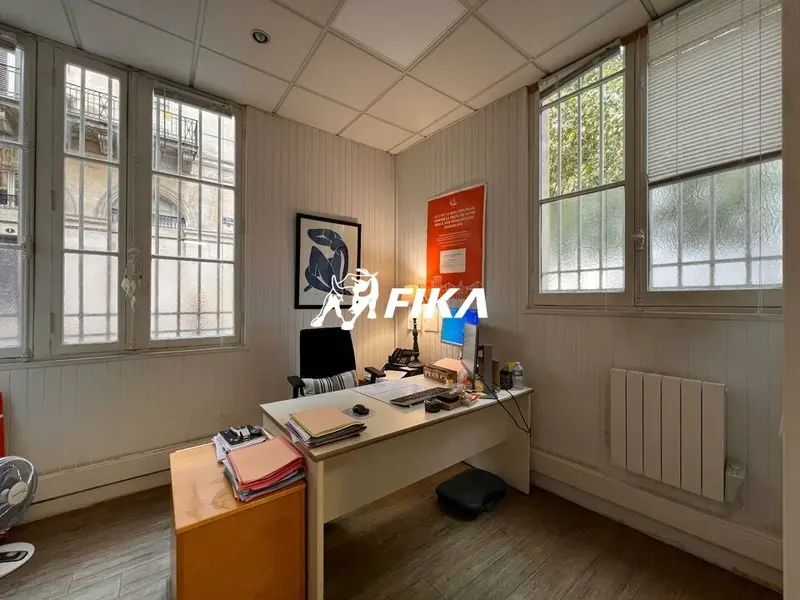 Entrepôt / Activité à vendre - Bordeaux (33000) - 189 m²