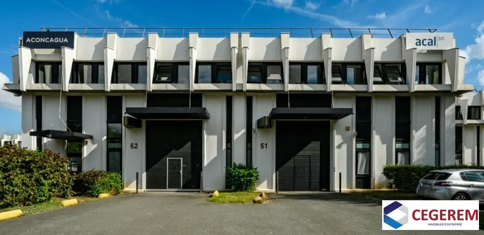 Entrepôt / Activité à louer - Lisses (91090) - 849 m² - 8 843 €/mois