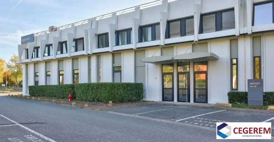 Entrepôt / Activité à louer - Courcouronnes (91080) - 854 m² - 8 895 €/mois