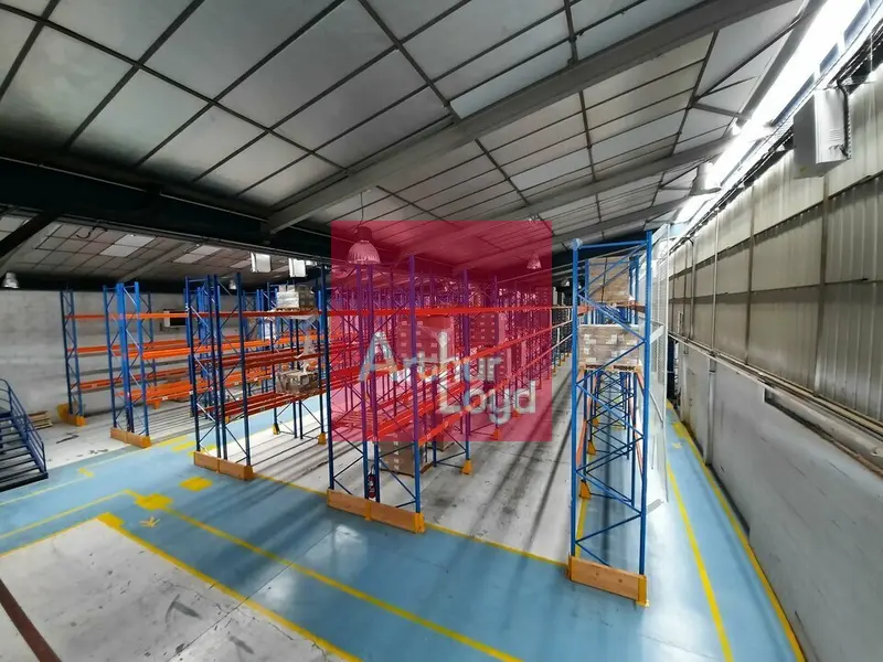 Entrepôt / Activité à louer - Cournon-D'Auvergne (63800) - 3072 m² - 9 660 €/...