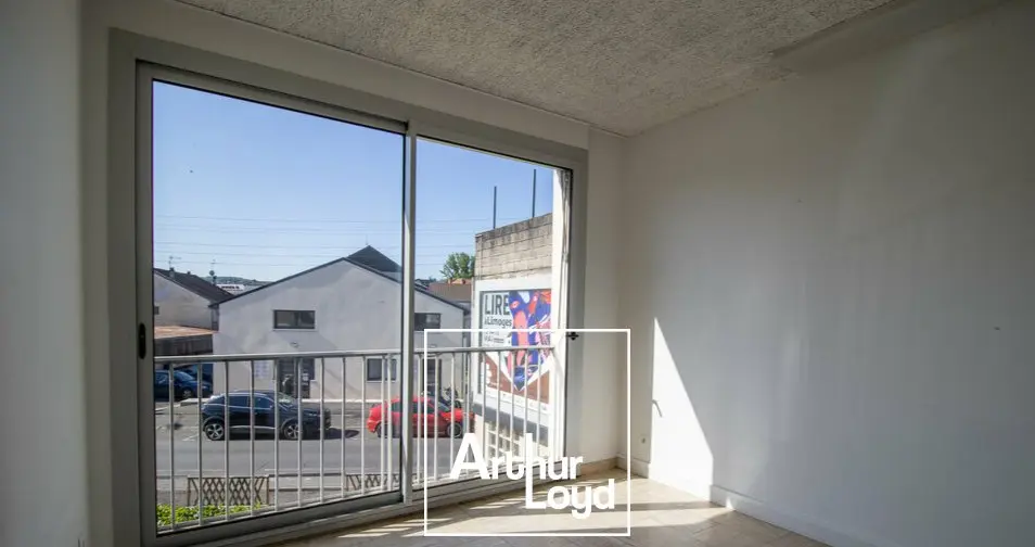 Bureau à louer - Brive-La-Gaillarde (19100) - 98 m² - 850 €/mois