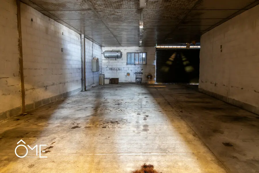 A vendre Entrepôt 1050m² Brive-la-Gaillarde