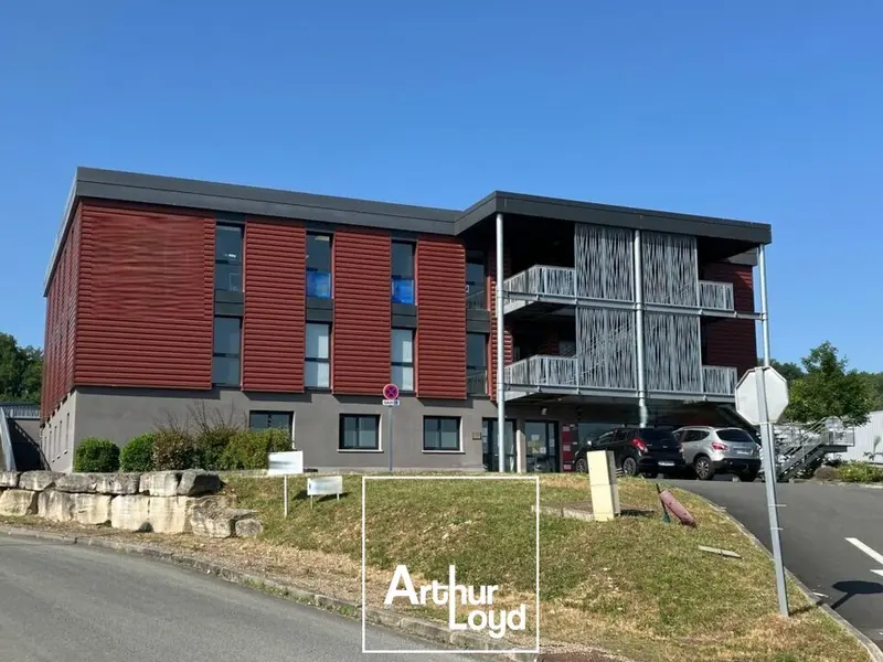 Bureau à louer - Coulounieix-Chamiers (24660) - 67 m² - 1 000 €/mois