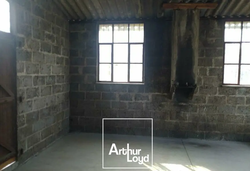 Entrepôt / Activité à vendre - Brive-La-Gaillarde (19100) - 45 m²