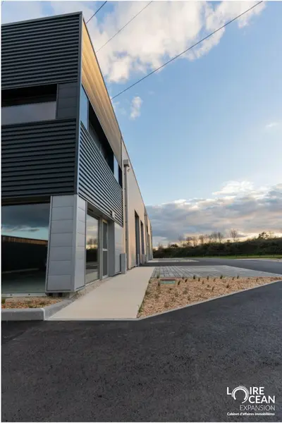 Entrepôt / Activité à vendre - Saint-Jean-De-Boiseau (44640) - 201 m²