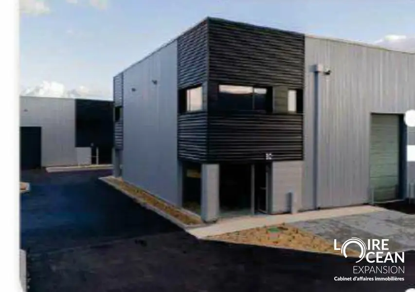 Entrepôt / Activité à vendre - Saint-Jean-De-Boiseau (44640) - 177 m²