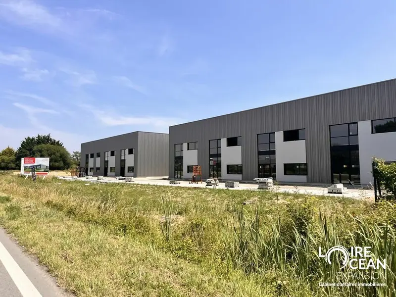 Entrepôt / Activité à vendre - Thouaré-Sur-Loire (44470) - 600 m²