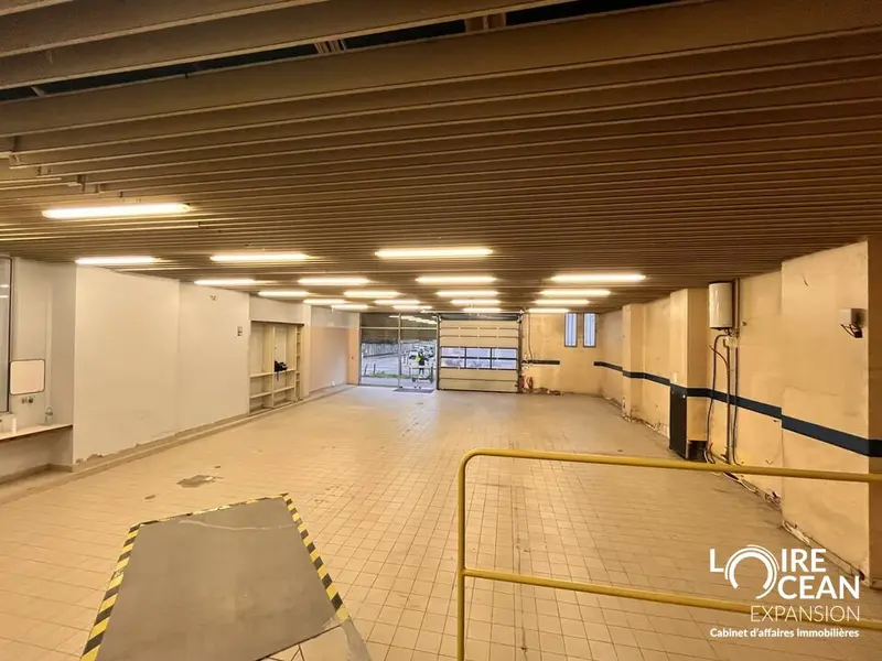 Entrepôt / Activité à vendre - Nantes (44200) - 322 m²