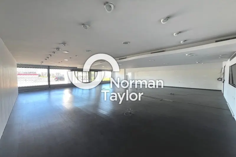 Local Commercial à louer - Cabestany (66330) - 500 m² - 6 000 €/mois