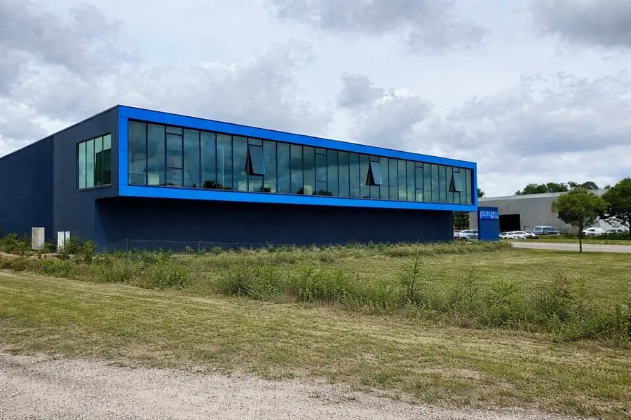 Entrepôt / Activité à louer - Mios (33380) - 718 m² - 10 590 €/mois