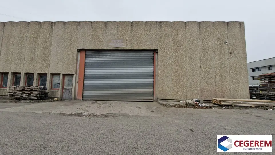 Entrepôt / Activité à louer - Moissy-Cramayel (77550) - 2950 m² - 22 125 €/mois