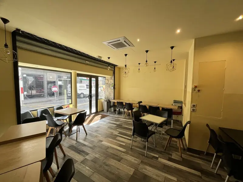 Local Commercial à louer - Nice (06000) - 102 m² - 2 500 €/mois