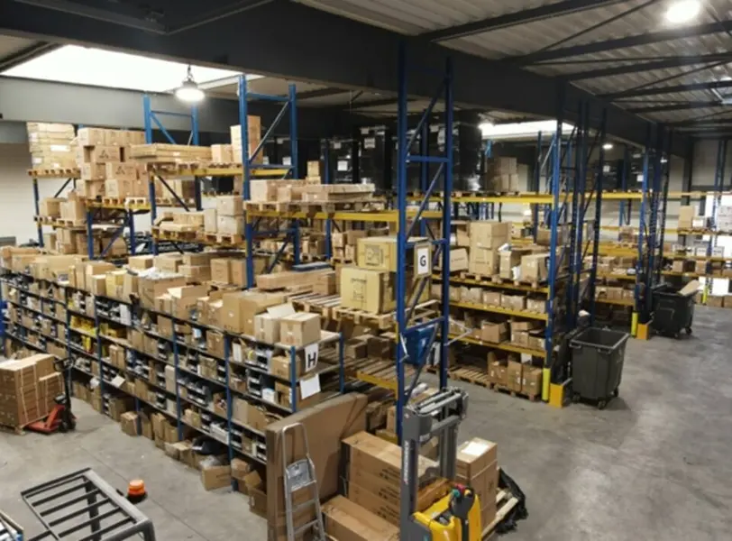 Entrepôt / Activité à vendre - Guichainville (27930) - 1100 m²