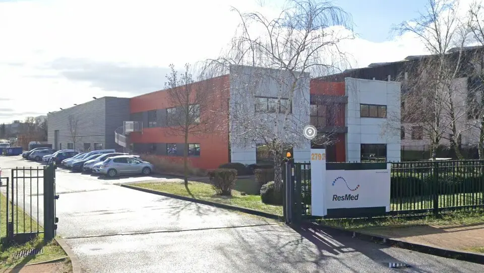 Entrepôt / Activité à vendre - Saint-Priest (69800) - 1794 m² - 3 200 000 €