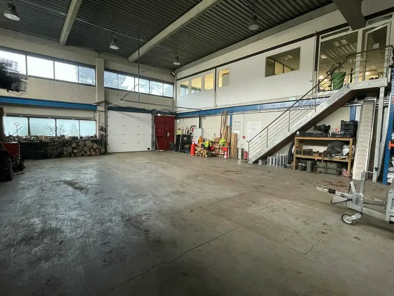 Entrepôt / Activité à louer - Mérignac (33700) - 493 m² - 4 166 €/mois