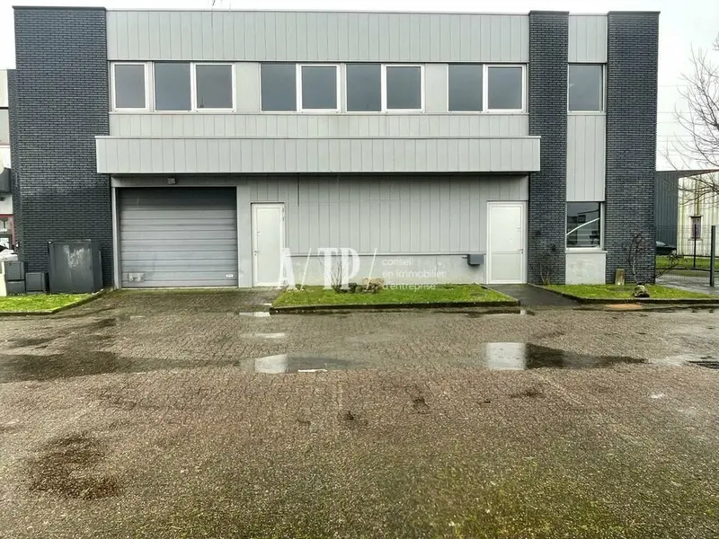 Entrepôt / Activité à louer - Mérignac (33700) - 400 m² - 3 500 €/mois