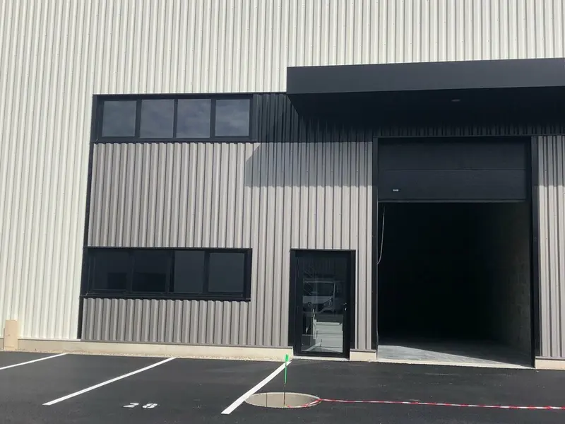 Entrepôt / Activité à louer - Mérignac (33700) - 217 m² - 1 450 €/mois