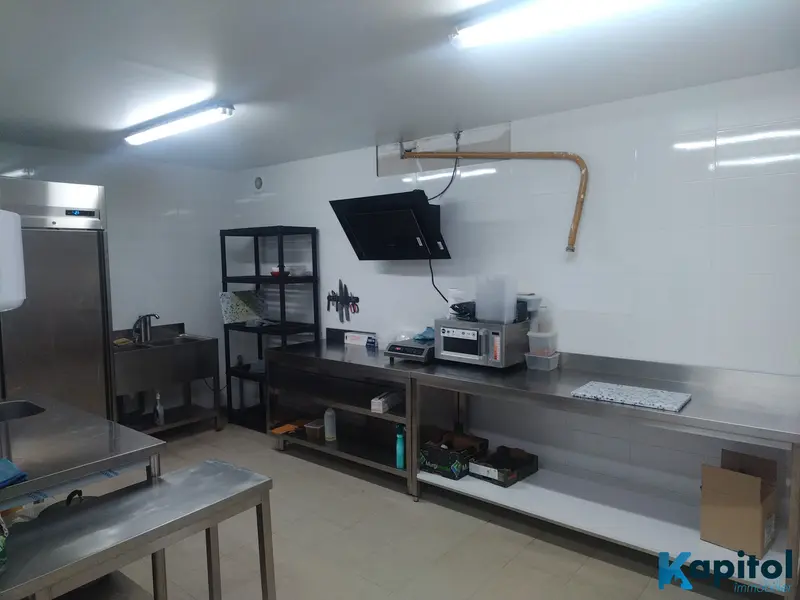 Fonds de commerce à vendre - Restauration - Paris 08 (75008) - 175 000 €