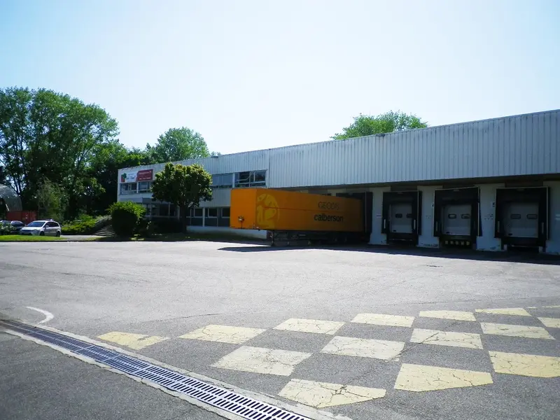 Bâtiment entrepôt logistique 4600 M²