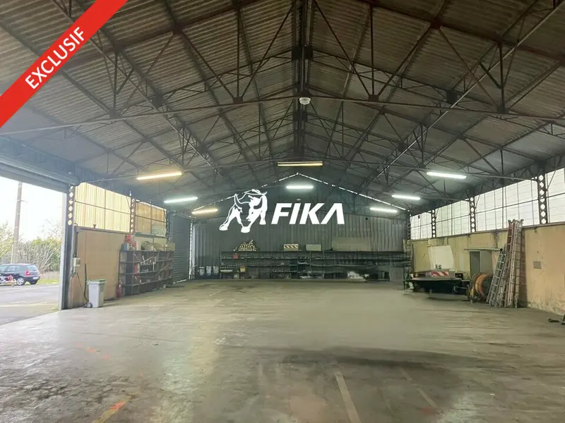 A VENDRE ENTREPOT 600 m² - PIBRAC