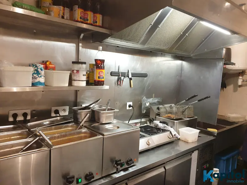 Restauration rapide avec extraction - Paris 10 - Bel emplacement