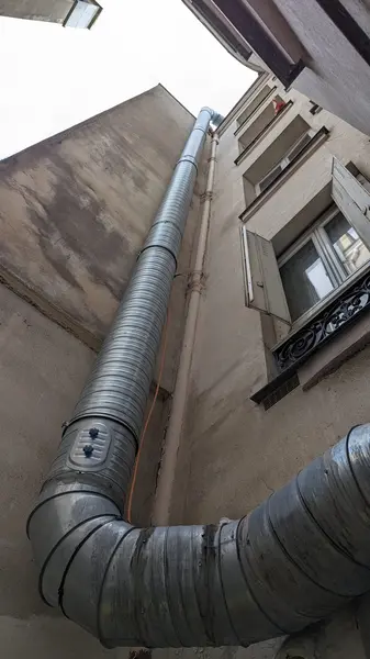 Restaurant d'Angle - Quartier Père Lachaise - Terrasse et Extraction