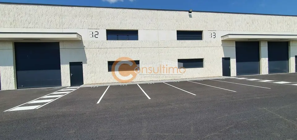 Entrepôt / Activité à vendre - Izon (33450) - 225 m²